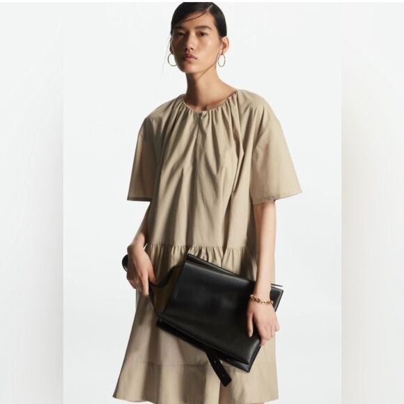 COS Oversized Tiered Dress 6 - Picture 1 of 9